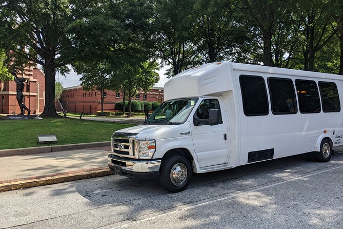 4-hour Atlanta City Tour w/Ponce City Market Lunch Stop - Drive Past Atlanta’s Olympic Legacy and Sports Stadiums