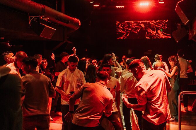 4 Hour Barcelona Fun Party Tour - The Night Begins at Party Hostel Kabul