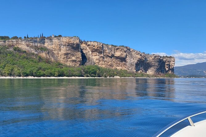 4-Hour Boat Tour on Lake Garda from Lazise - Enjoying the Onboard Prosecco and Scenic Paces