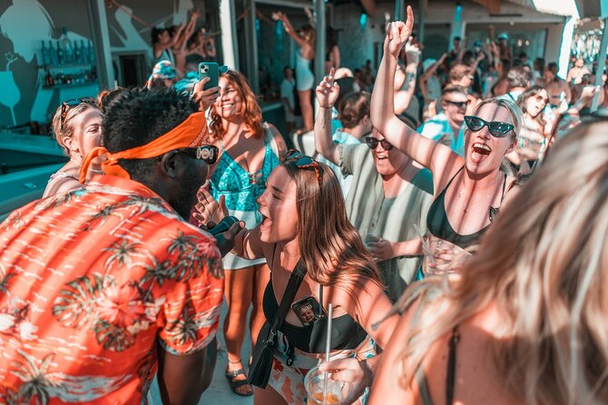 4 Hour Day Party at Beach Clubs in Mykonos - Easy Logistics with Pickup and Mobile Tickets