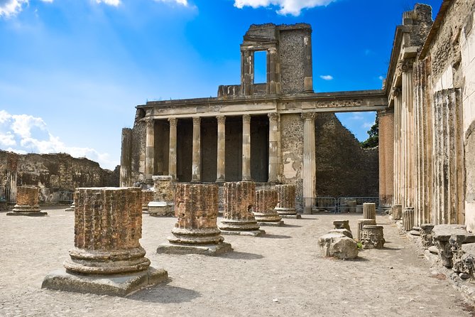 4-Hour Excursion to Pompeii from Sorrento - Practical Details: Transport, Guides, and Comfort