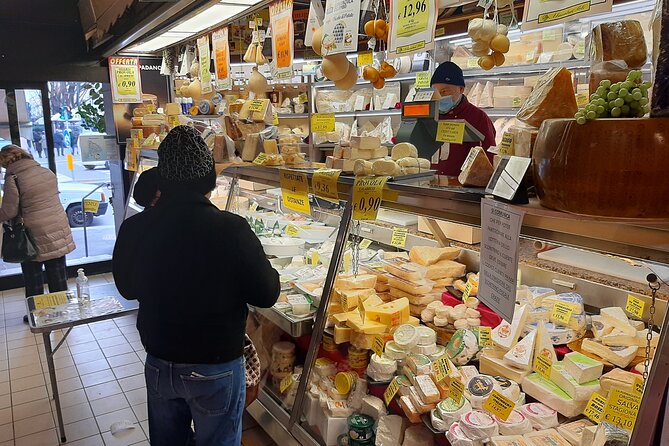 4 hour Highlight of Milan Private Walking Tour - The Guide’s Role in Enhancing the Experience