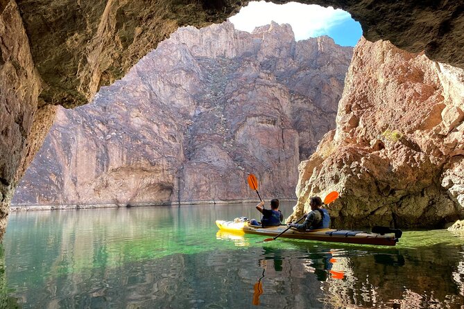 4-Hour Kayak Deluxe Tour in Emerald Cave with Catered Lunch - Additional Activities and Custom Tour Options