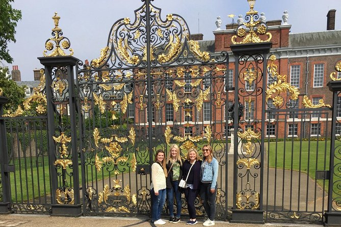 4 hour London Private Tour, with your own Black Cab Tour Guide - Horse Guards Parade and Changing of the Guard at Whitehall