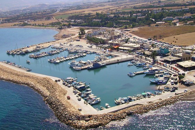 4 Hour Luxury Private Motor Yacht Jeanneau NC33 Latchi Akamas - Key Points