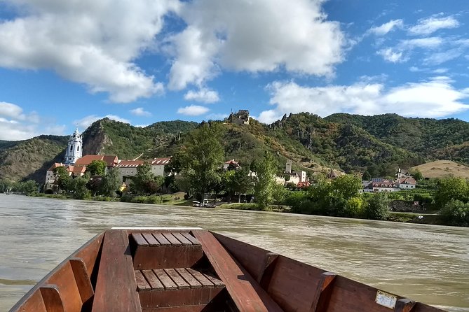 4-Hour Private Alpine Hiking Tour 'In the footsteps of king Lionheart' - Key Points