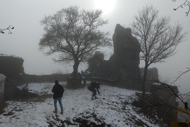 4-Hour Private Alpine Hiking Tour 'In the footsteps of king Lionheart' - Physical Requirements and Practical Tips