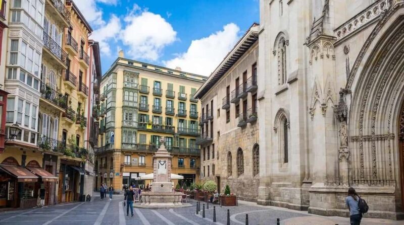 4-hour Private Bilbao City Walking Tour - Admiring the Iberdrola Tower and Contemporary Landmarks