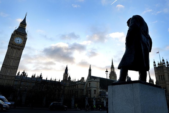 4-hour Private Tour of London - Marvel at the Modern Silhouette of The Shard
