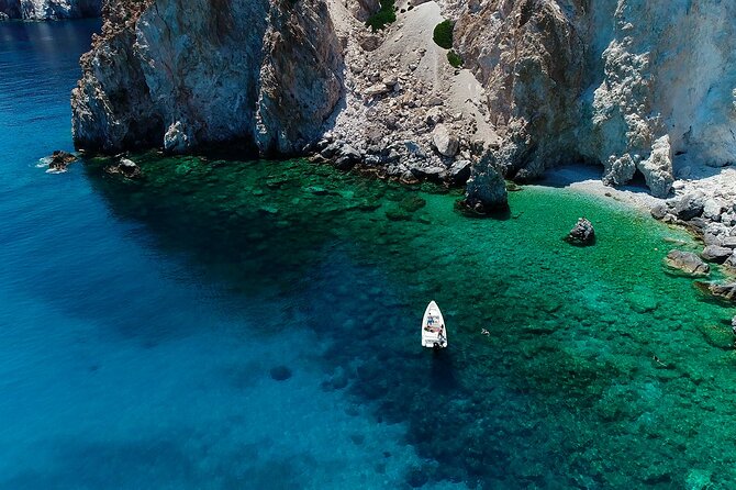 4-Hour Private Visit in Poliegos Island - The Sailboat-Shaped Rocks and Caves with Stunning Waters