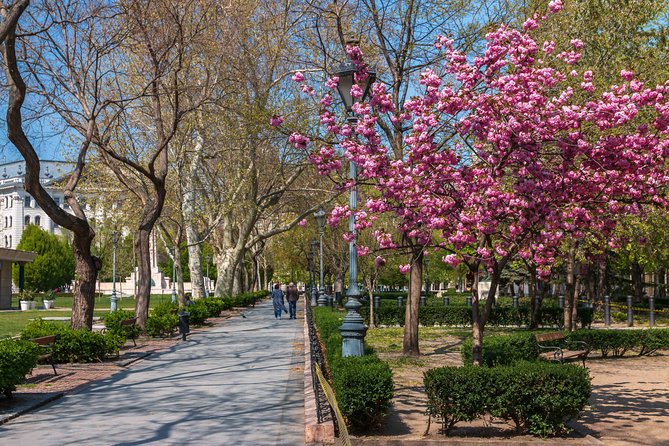 4 hours long private walking tour in Budapest - Heroes Square and the Millennium Monument