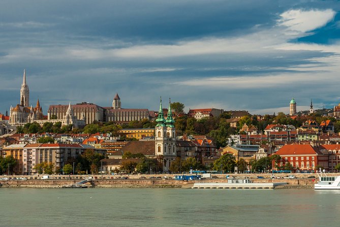 4 hours long private walking tour in Budapest - The Iconic Fisherman’s Bastion and Matthias Church