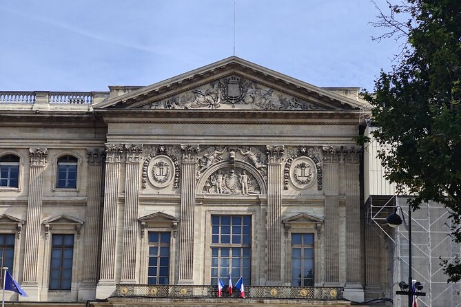 4 hours Paris Private Tour with hotel pickup & drop - Discovering Parisian History at Hôtel de Ville and Le Marais