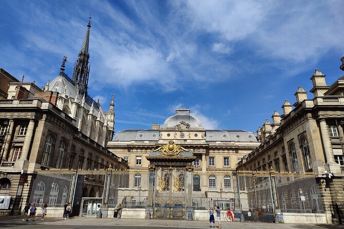 4 hours Paris Private Tour with hotel pickup & drop - Practical Details and Tour Flexibility