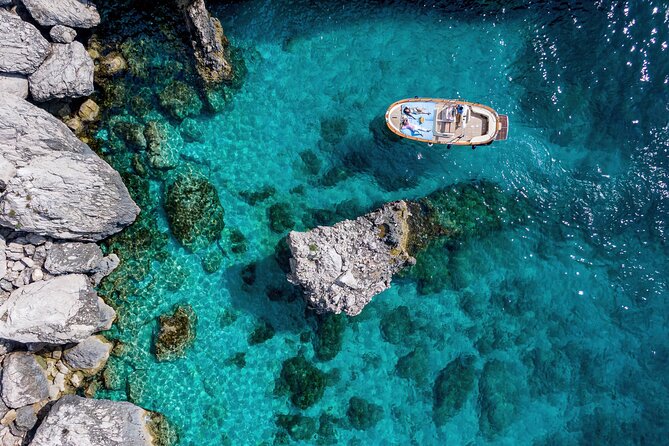 4 Hours Private Boat Tour of Capri - Included Amenities Make the Experience Comfortable