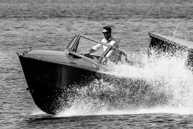 4 Hours Private Tour on a Wooden Boat Como Bellagio Varenna 6 pax - Logistics: Meeting Points and Customization