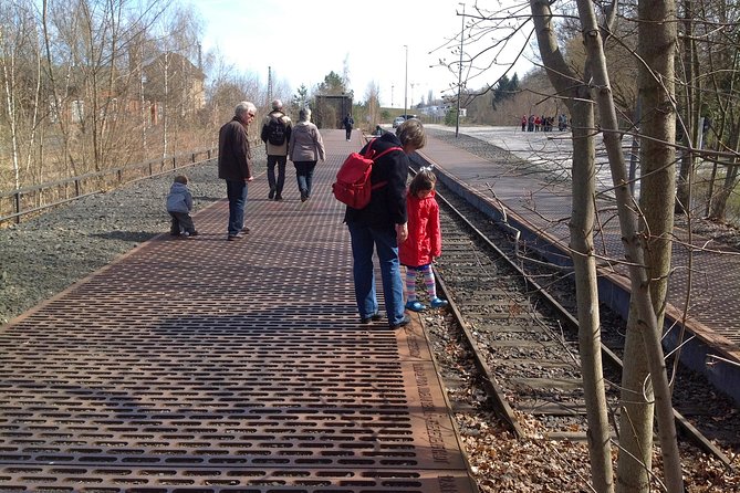 4 hours private tour to Potsdam and Wansee with a van - Strolling Through the Dutch Quarter in Potsdam