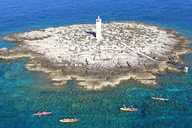 4 Hours Sea Kayaking from Komia - Discover the Coastal Beauty of Vis with a 4-Hour Sea Kayaking Tour