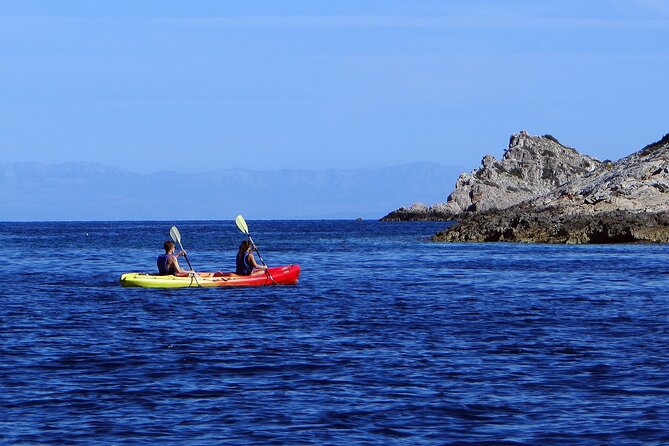 4 Hours Sea Kayaking from Komia - Visiting Secluded Beaches and Sea Caves