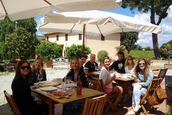 4 Wines Tasting with 2 Tuscan Cheeses & Tour at the winery - Discover the Authentic Wine Tasting Experience at Terre di Perseto