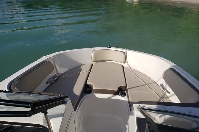 42 Ft Private Yacht Miami, rent for 2 our 4 hours, for 12 people - The Ideal Celebrations and Special Occasions