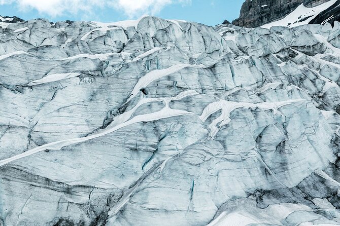 45 mins Helicopter tour to Mt Assiniboine & its Glaciers in Banff - Exploring Banff National Park from Above