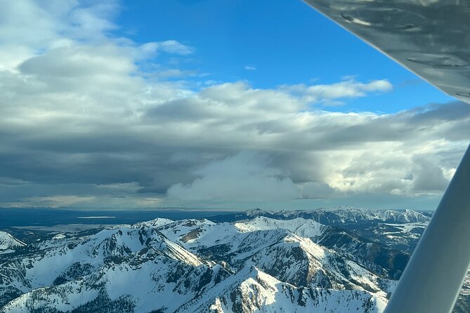 45 Minute Aerial Tour Over West Yellowstone's Rugged Mountains - What Makes the Rugged Mountain Tour Special?
