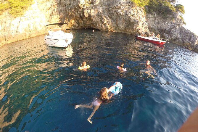 4h / 6h / 8h Elaphite Islands Tour with 7.5m/24FT SunDeck Boat - Why Choose This Tour Over Group Alternatives