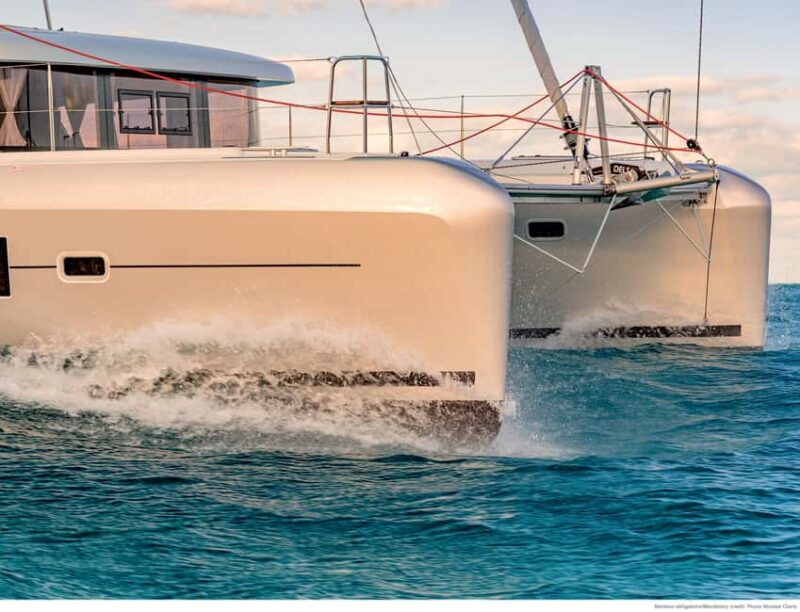 4H Fun & Swim Boat Tour - Onboard Dining Options: Tapas and BBQ