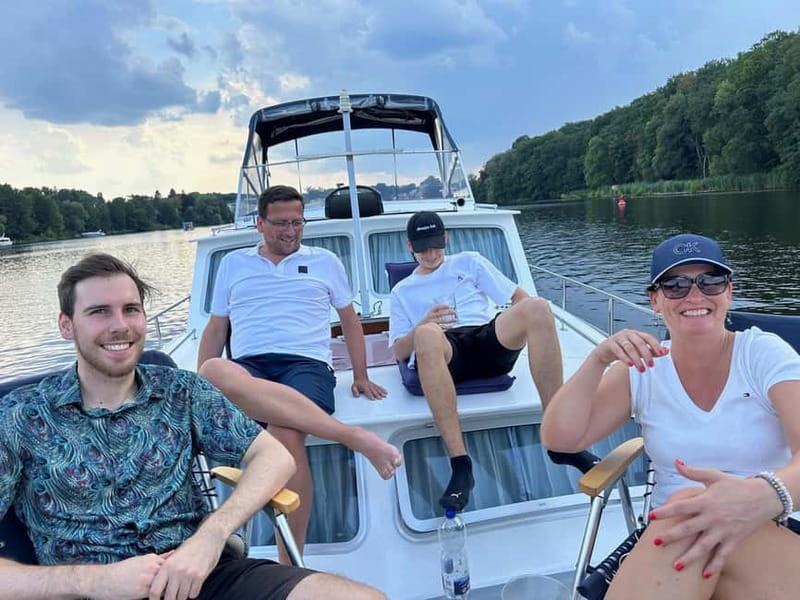 4h Harbor and Castle Sightseeing Cruise, our most booked! - Visiting Babelsberg Palace and Glienicke Bridge