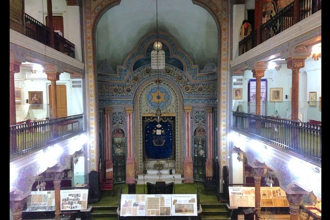 4h Jewish Legacy in Bucharest - Private Tour by Car and Walking - Visiting the State Jewish Theater