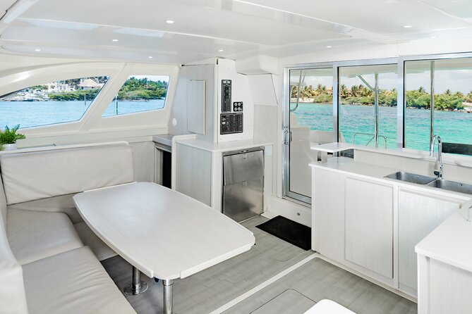 4H Luxury 44' Catamaran All-Inclusive in Tulum & Playa del Carmen - Gourmet Lunch and Snacks on Board