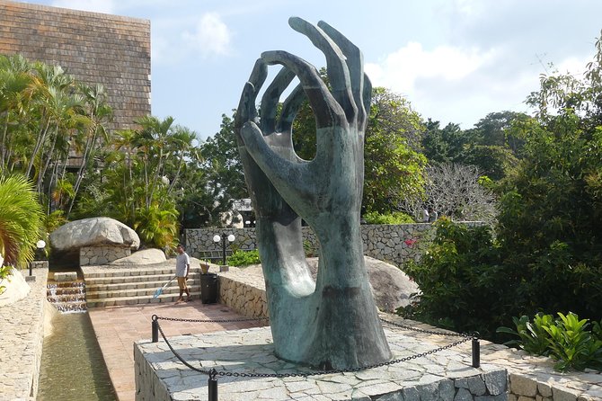 4hr Fun Guide Tour For Cruisers or Hotels Guests with Divers Show - Visiting the House of Dolores Olmedo and Diego Rivera’s Mural