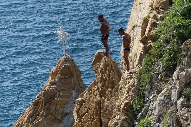 4Hrs Small Group Half Day City Tour with Lunch at High Divers - Witnessing the World-Famous La Quebrada Cliff Divers