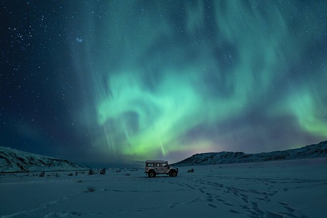 4x4 Minibus Northern Lights with Photo and snacks from Reykjavik - Carefully Chosen Aurora Viewing Spots Each Night