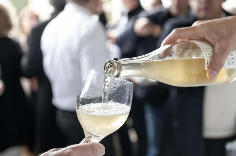 4x4 & Vinho Verde with transportation for the activity - Exploring Santa Luzia Sanctuary and Its Scenic Views