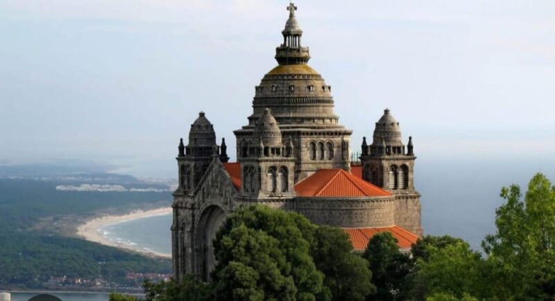 4x4 & Vinho Verde with transportation for the activity - Visiting Viana do Castelo and Its Cultural Gems