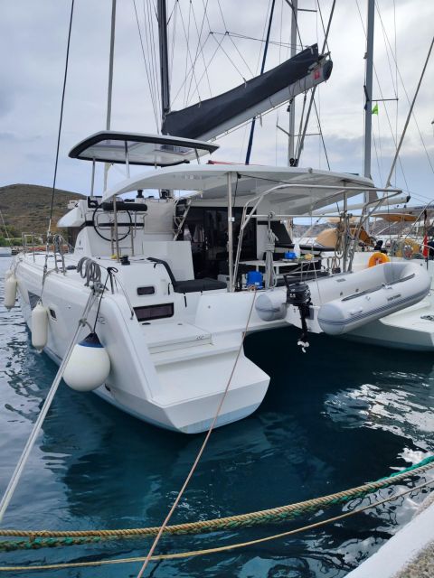 5-Day Crewed Charter "The Discovery" - Lagoon 42 catamaran - Navigating Santorini’s Caldera and First Night on Koufonissi