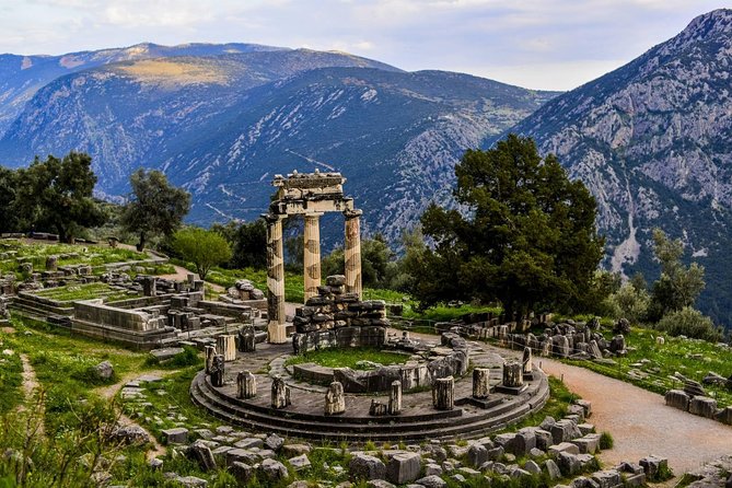 5 Day Tour in Delphi, Meteora, Santorini, Mykonos and Delos - Returning to Athens from Mykonos