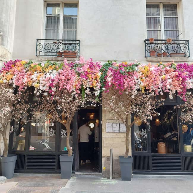 5 Days in Paris: Guided Trip (Complete Package) Shared Room - What Sets This Tour Apart