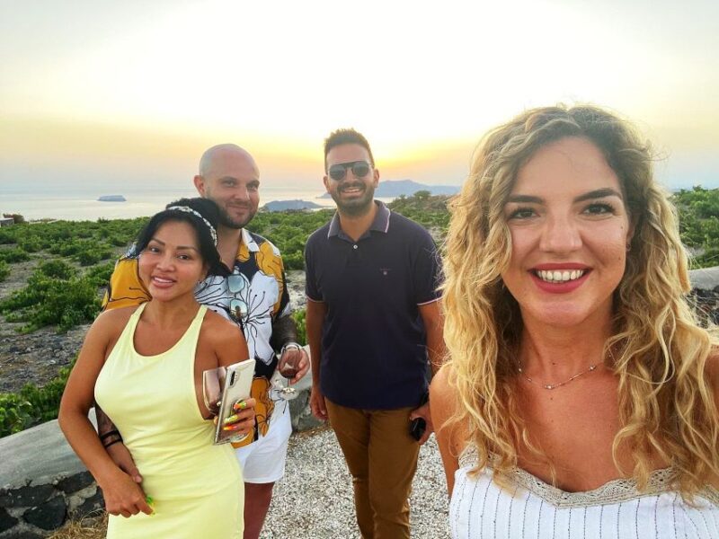 5-h My Santorini Private Tailor Made Tour - Beach Breaks at Kamari and Perissa