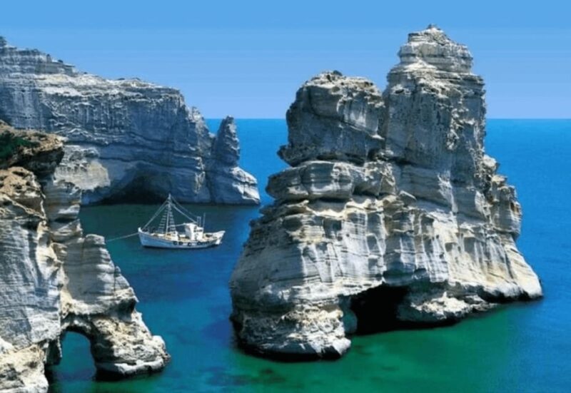 5-Hour Cruise to South Milos: Discover Kleftiko & Sykia Cave - Kleftiko: The Highlight of the Milos Cruise