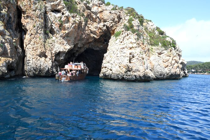 5-Hour Guided Robinson Boat Day Tour in Northern Mallorca - The Start at Port de Pollença and the Scenic Bay Tour