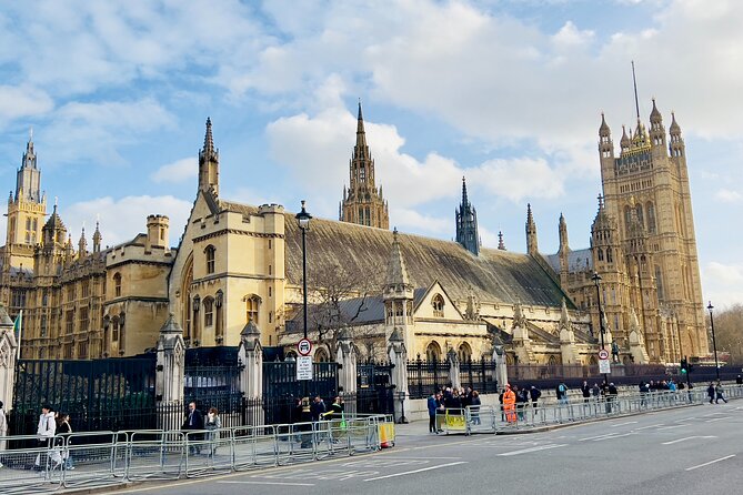 5 Hour Private Tour in London with Pickup - Classic Landmarks on the West End