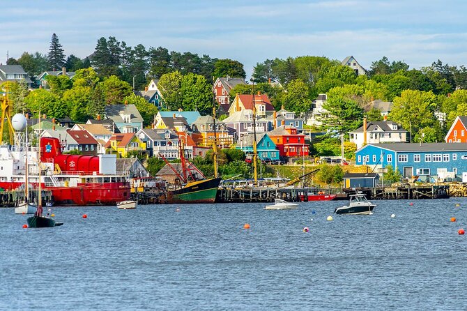 5 Hours Peggys Cove,Mahone Bay, Lunenburg Tour - Key Points