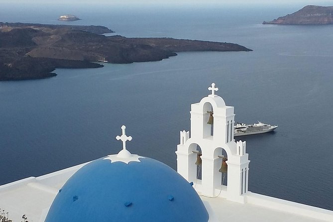 5 Hours Santorini Sightseeing Roundtrip - Black Sand Beach at Perissa