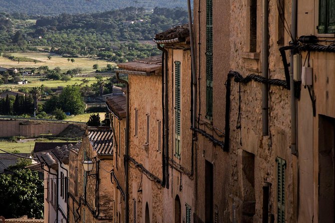 5-hours Tour: Mallorca Inland Charming Villages - Cultural and Historical Insights from Expert Guides