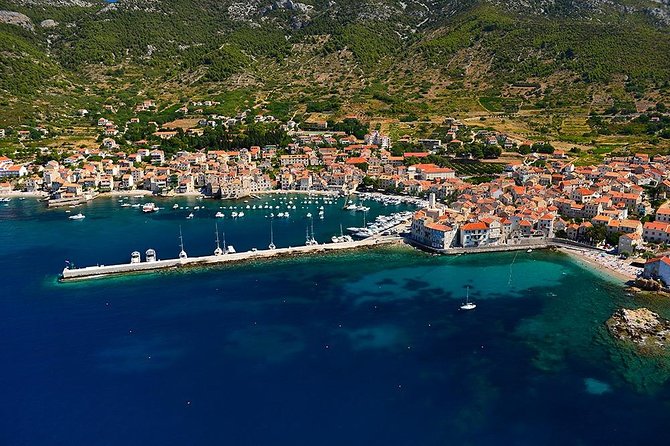 5 islands Private Boat Tour:Blue Cave,Hvar&Pakleni islands - Discovering Hvar Town’s Charm