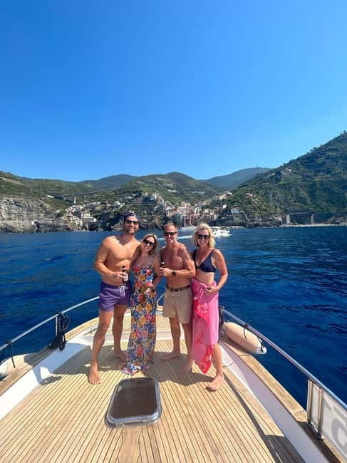 5 LANDS LUXURY BOAT TOUR - Experience the Ultimate Luxury Boat Tour Along Liguria’s Coastline