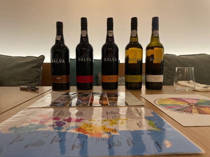 5 pairings ports wines with a Sommelier - The Guide: A Passionate and Knowledgeable Sommelier